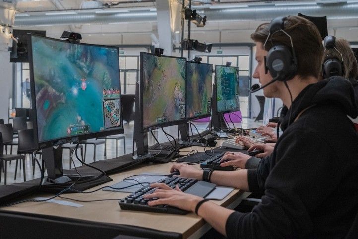 Zdroj fotografií: SIT Port 231219_SIT_Esport_2