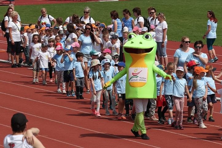 Téměř 1300 předškolních dětí se od 11. do 20. března 2024 zapojí do kvalifikačních kol Sportovních her mateřských škol. Ty proběhnou v městských obvodech Plzeň 1 až 4. Akci, spojující soutěžního ducha s radostí z pohybu, připravuje Nadace sportující mládeže a město Plzeň. 240307_sportovni_hry_03