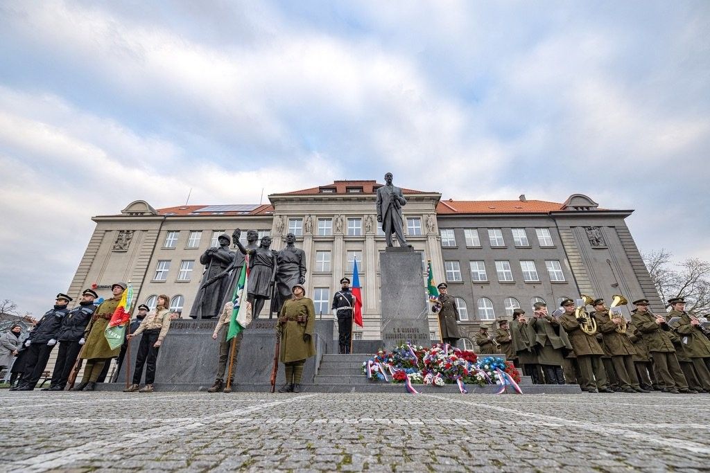 Pietní akt. Foto: Roman Muchka 240308_pietni_akt_masaryk_01