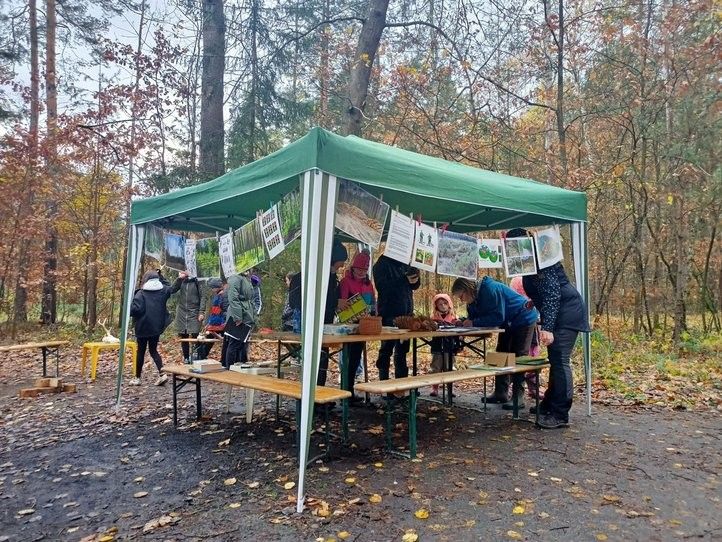 Sázení lesa. Zdroj foto: SVSMP 240318_sazeni_lesa_01