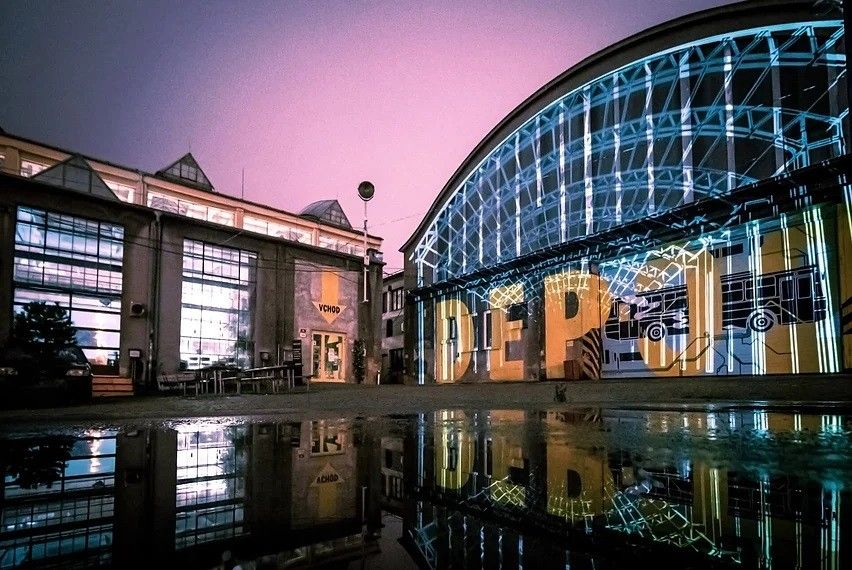 V dubnu bude v depu živo. Zdroj foto: DEPO2015 240319_depo