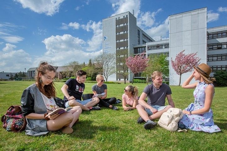 Západočeská univerzita v Plzni. Foto: ZČU 240320_nove_obory_zcu_student