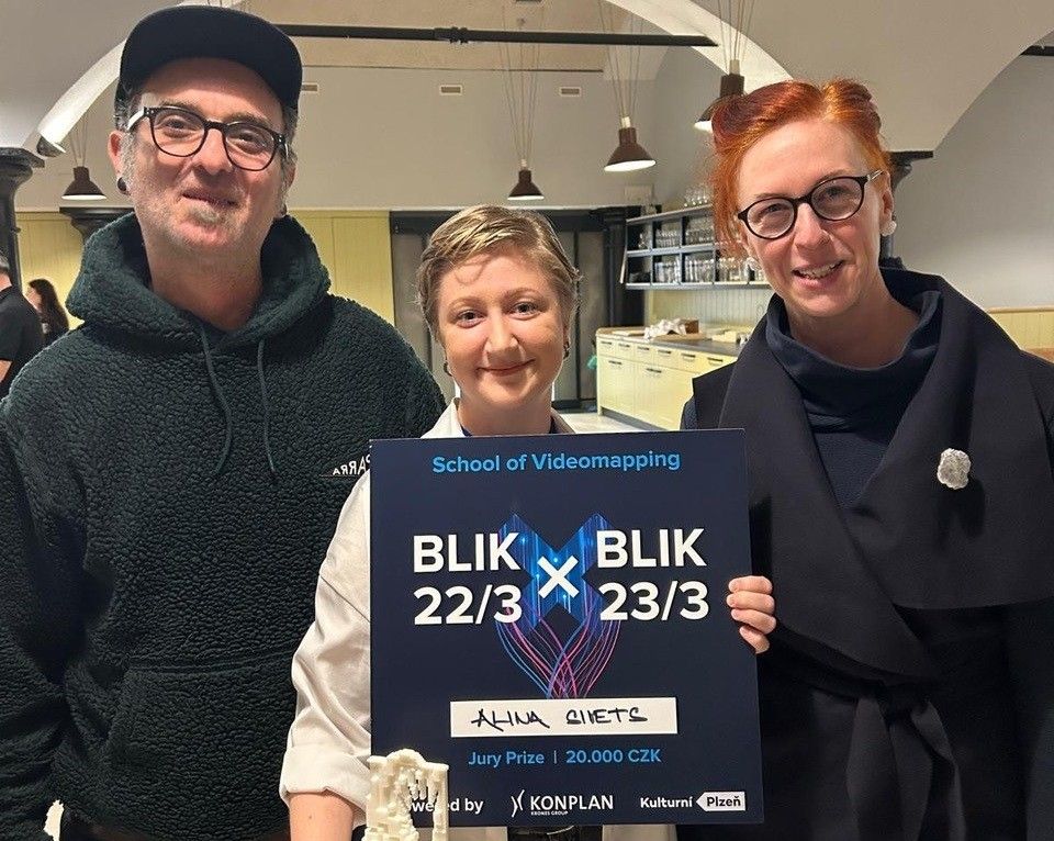 Jedna z vítězek Alina Sivets. Zdroj foto: DEPO2015 240326_skola_videomapping_02