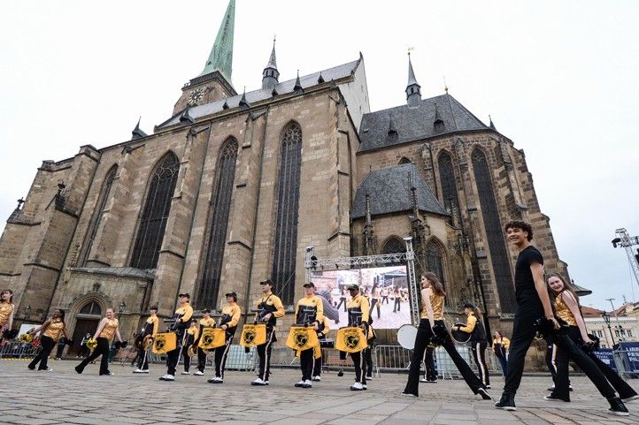 Fotografie: M. Pecuch 240503_Slavnosti_svobody_ceremonial_1