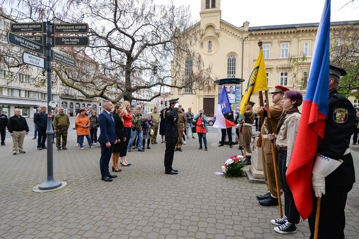 Fotografie: M. Pecuch 240503_Slavnosti_svobody_pietni_akty_5