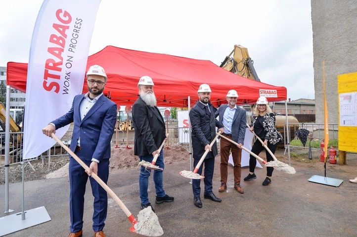 Fotografie: M. Pecuch 240507_Park_dum_Svetovar_6