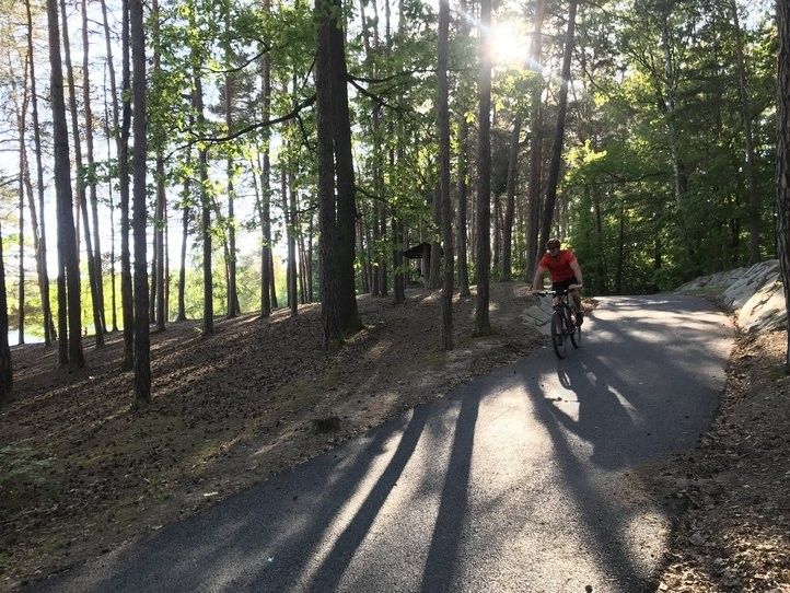 Stezka u Seneckého rybníka. Fotografie: M. Krausová 240521_stezky_bolevak_01