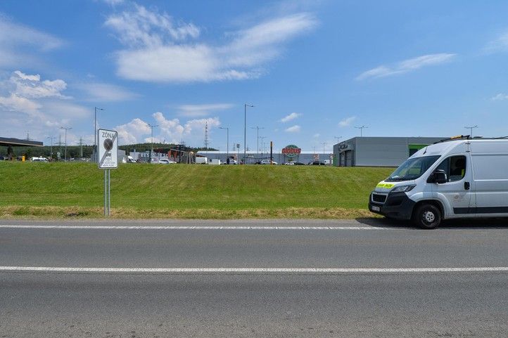 Fotografie: M. Pecuch 240628_Zona_zakaz_stani_kamiony_2