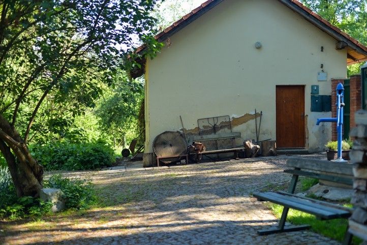 Před bouráním stavby (fotografie: M. Pecuch) 240829_Luftova_zahrada_6