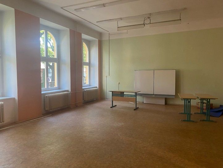 Fotografie současné budovy na Chodském náměstí (zdroj: archiv ZČU) 240830_ZCU_pedagogicka_2