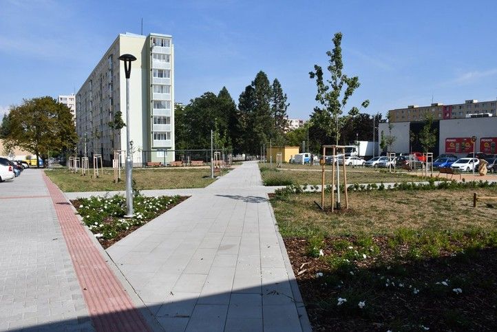 Vnitroblok Terezie Brzkové (foto: R. Žáková) 240919_Vnitroblok_T_Brzkove