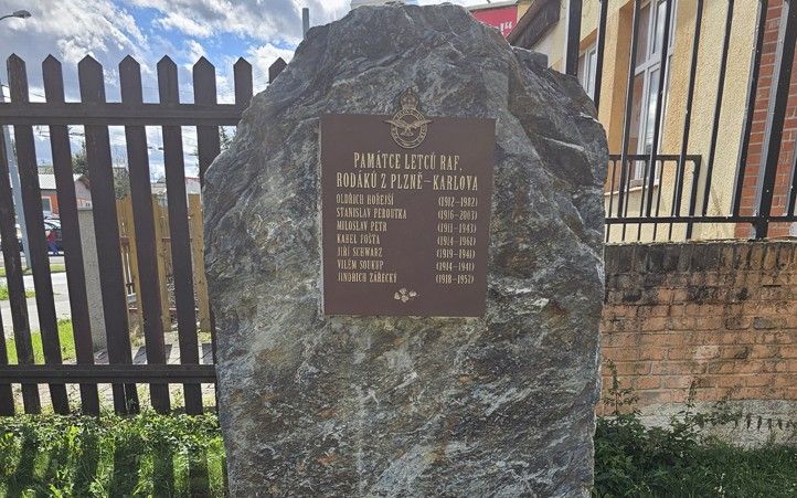 Zdroj fotografií: Classic Trainers Líně 240930_Posta_2