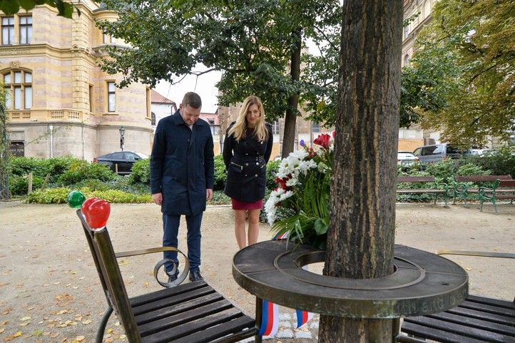 Fotografie: M. Pecuch 241004_Havel_lavicka_2