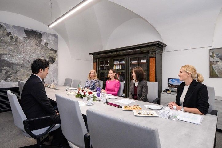 Přijetí na plzeňské radnici (fotografie: M. Pecuch) 241011_Takasaki_1