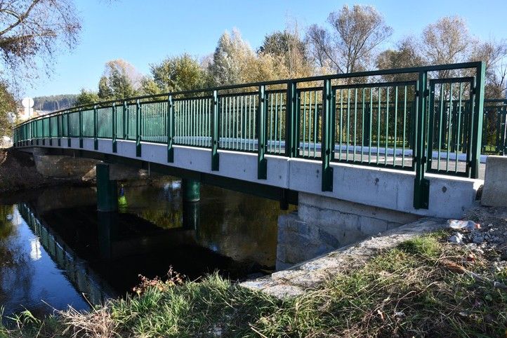 Opravený most (fotografie: R. Žáková) 241104_Most_Radcice_po_2