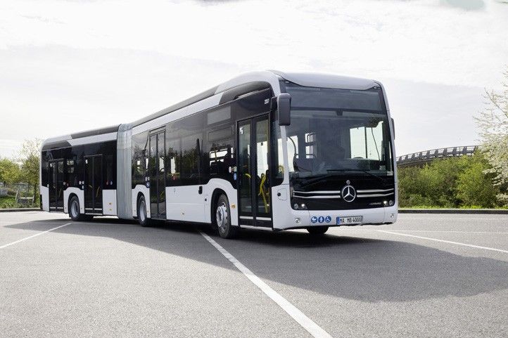 Elektrický kloubový autobus Mercedes-Benz eCitaro G (zdroj foto: PMDP) 241114_Elektro_bus_test