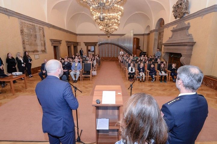 Fotografie: M. Pecuch 241128_Kdy_volat_150_1