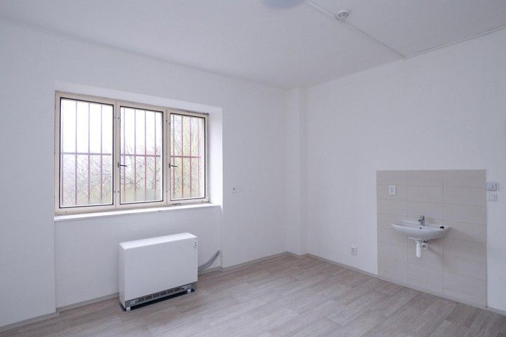 Objekt na adrese Pod Všemi svatými 65 v Plzni na Roudné (fotografie: M. Pecuch) 241212_Krizove_bydleni_Roudna_3