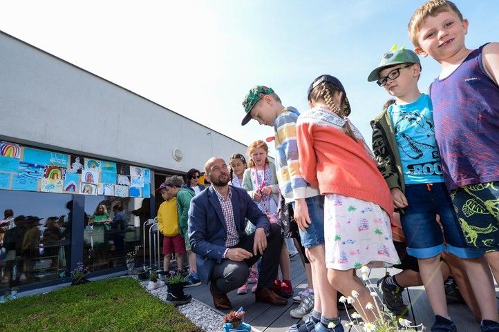 Zelená střecha na škole v Černicích (ilustrační fotografie) 250210_Zelena_strecha_MS_2