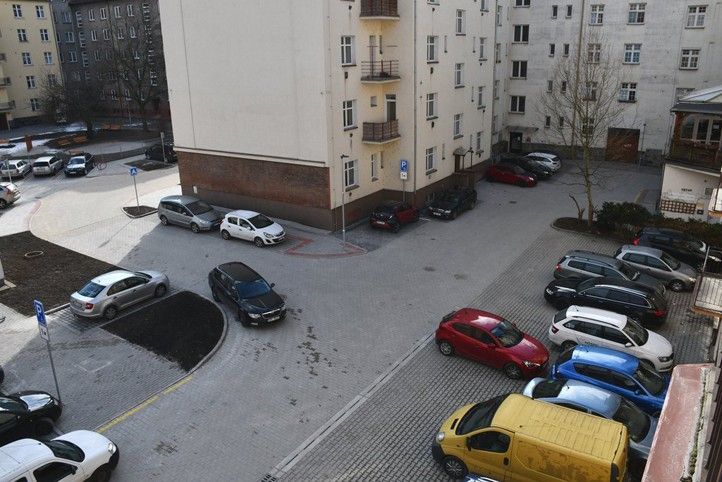 Fotografie: R. Žáková 250227_Guldenerova_2