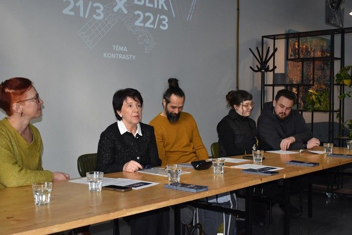Fotografie z tiskové konference: H. Josefová 250318_Blik_blik_TK_2
