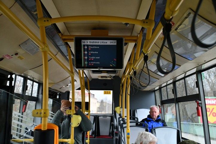 Fotografie: R. Žáková 250401_Bus_36_Litice_3