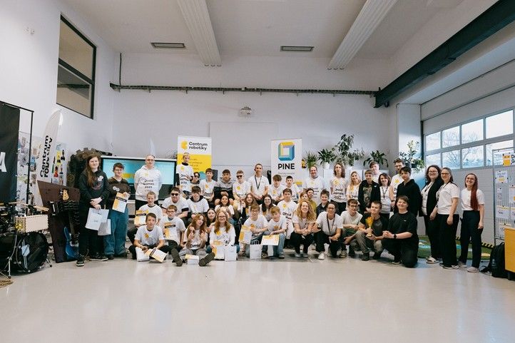 Zdroj fotografií: Správa informačních technologií města Plzně 250407_Droid_Games_1