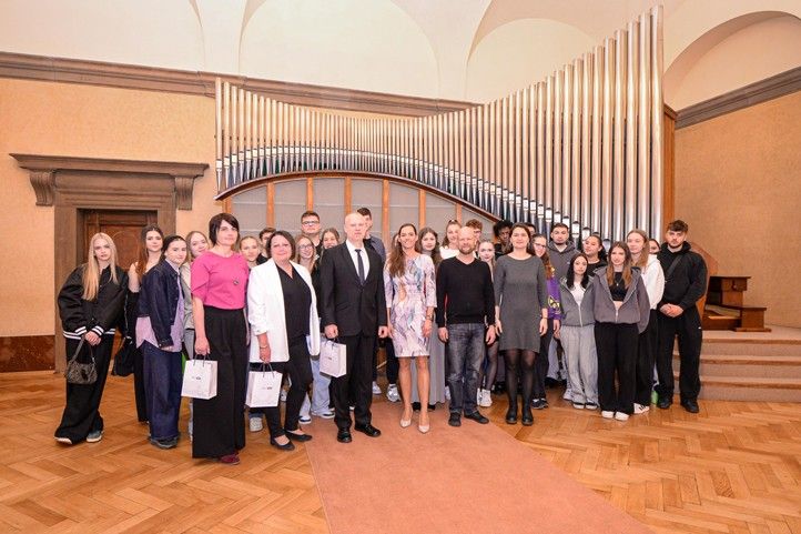 Fotografie z přijetí: M. Pecuch 250407_Obchodni_akademie_Regensburg_4