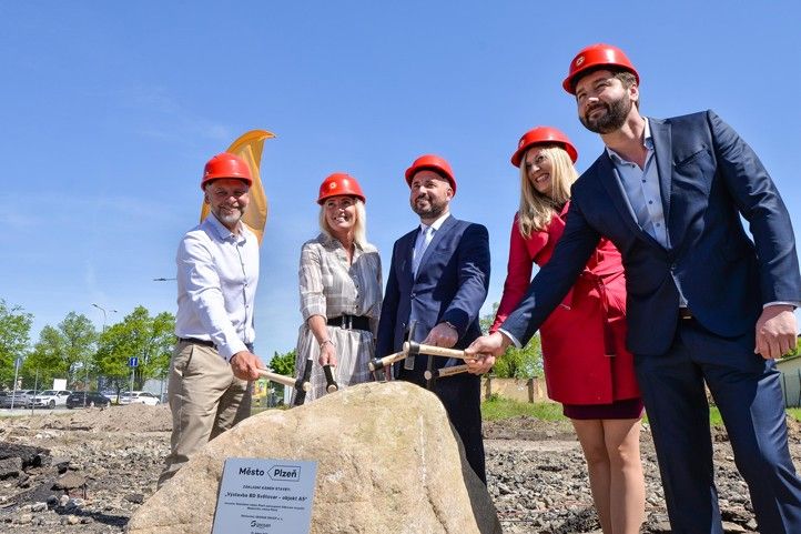 Zahájení stavby bytových domů Světovar (ilustrační foto) 250430_Byty_dum_Svetovar_5