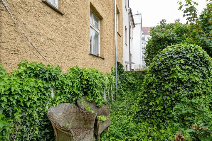 Thámova 32 (fotografie: M. Pecuch) 250522_Thamova_dum_byty_1