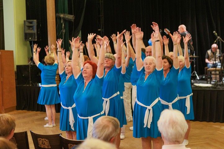 Fotografie: O. Totzauer 250529_Seniori_bavi_seniory_4