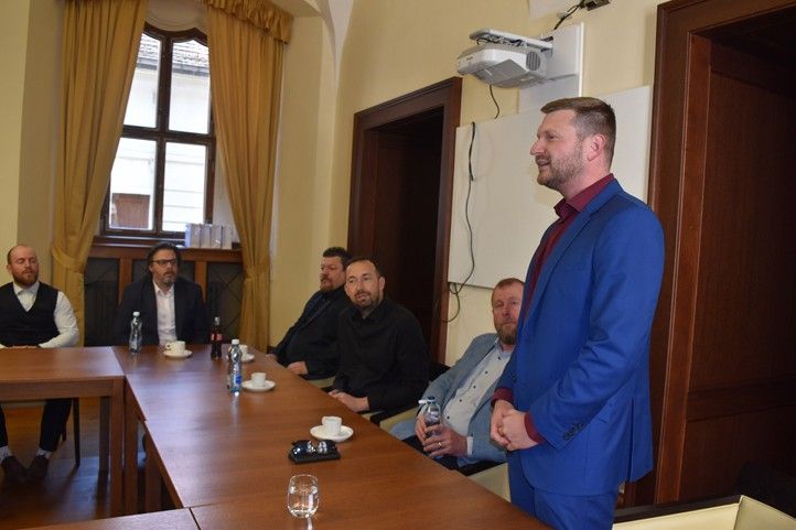 Fotografie: H. Josefová 250530_Gorily_2