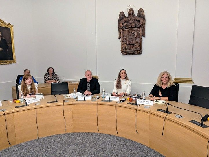 Zdroj fotografií: organizátor setkání 250530_Skolni_parlament_2