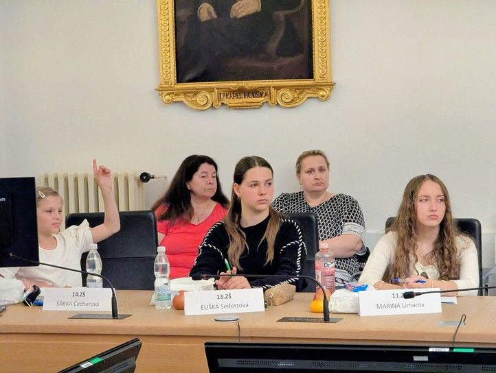 Zdroj fotografií: organizátor setkání 250530_Skolni_parlament_4