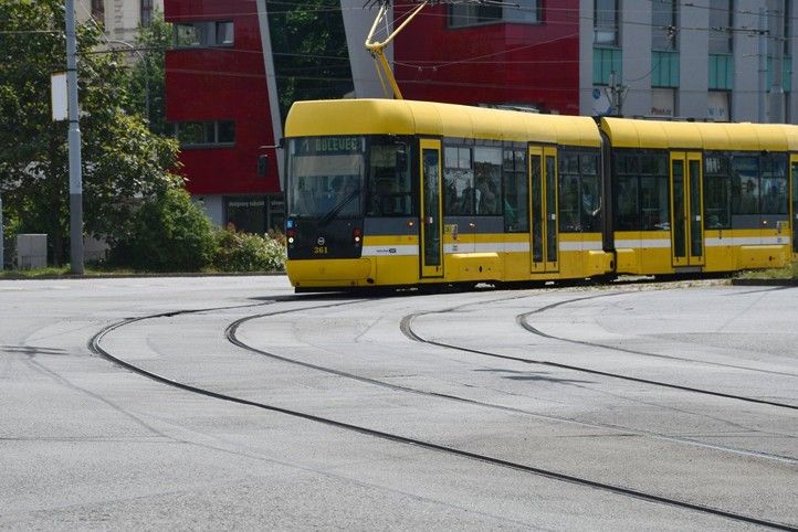 Úseky tramvajových kolejí (fotografie: R. Žáková) 250623_Oprava_TT_U_Jana_2