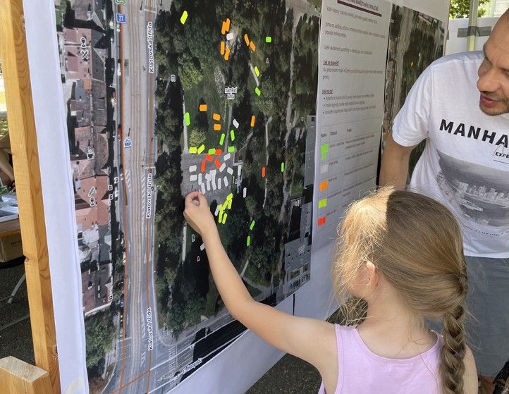 Veřejné setkání - náměstí Míru (zdroj fotografií: Útvar koncepce a rozvoje města Plzně) 250627_Debata_nam_Miru_4_web