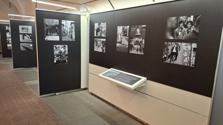 Výstava v mázhauzu. Foto: Jiří Dienstbier a archiv Odboru kultury MMP 250722_Takasaki_Mazhauz_05