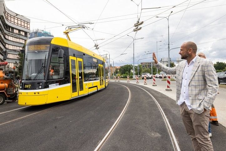 Tramvajová trať U Jána je opravená. Foto: R. Muchka 250801_Tramvajova_Trat_UJana_01
