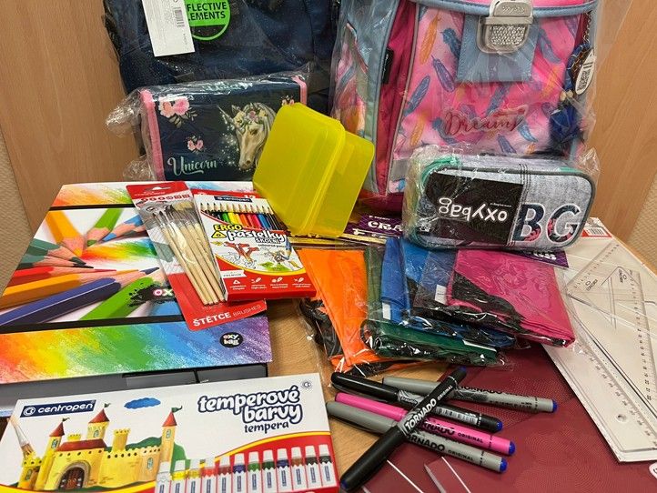Zdroj foto: Odbor sociálních služeb Magistrátu města Plzně 250822_Zaci_skola_skolni_potreby_OSS