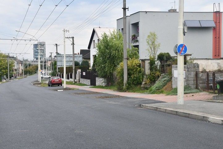 Opravený úsek (fotografie: R. Žáková) 251002_Stefanikova_1