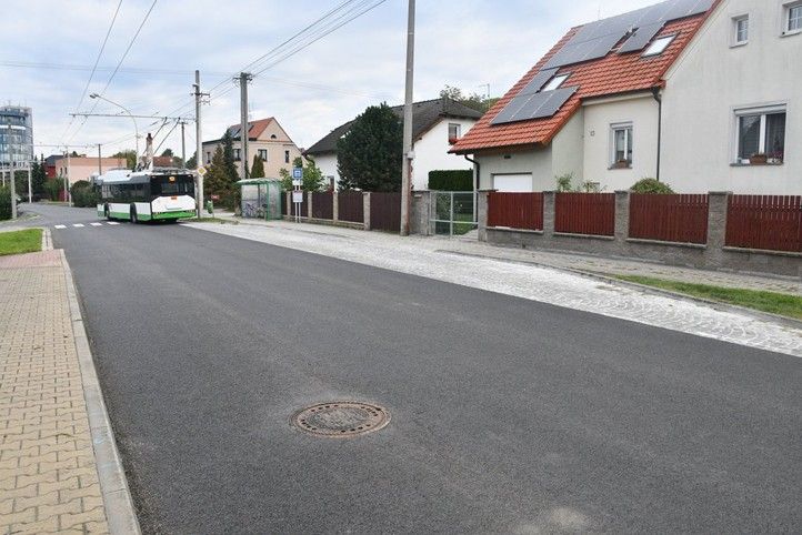 Opravený úsek (fotografie: R. Žáková) 251002_Stefanikova_3