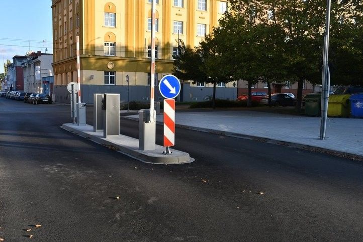 V Doudlevcích se rozšíří zóny placeného parkování. Fotografie: R. Žáková 251009_parkovaci_zona_doudlevecka_03