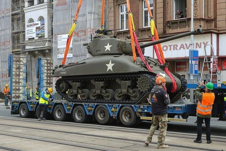 251011_tank_sherman_01