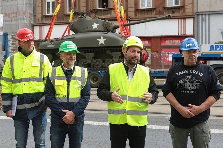 251011_tank_sherman_02