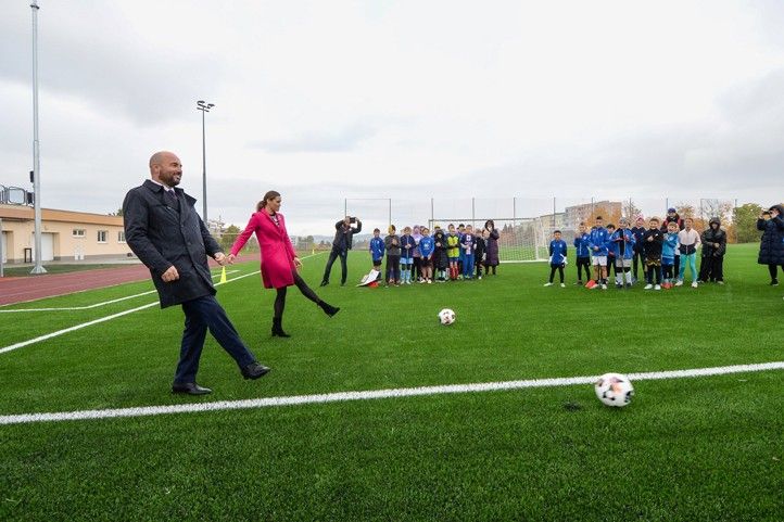 Slavnostní otevření hřiště (fotografie: M. Pecuch) 251022_Fotbal_hriste_33_zs_2