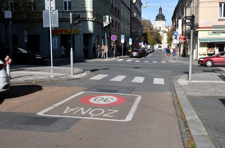 251112_Vodorovne_znaceni_silnice_1