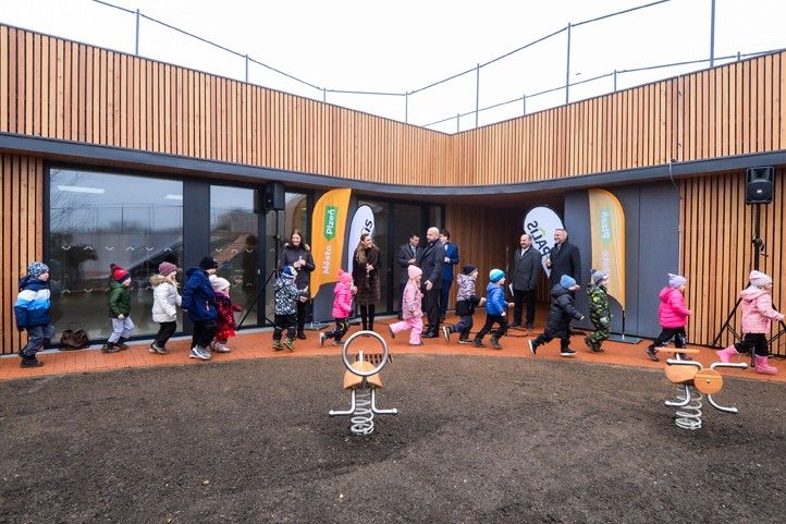 Slavnostní otevření nové MŠ Újezd (fotografie: M. Pecuch / B. Hájková) 251212_MS_Ujezd_4