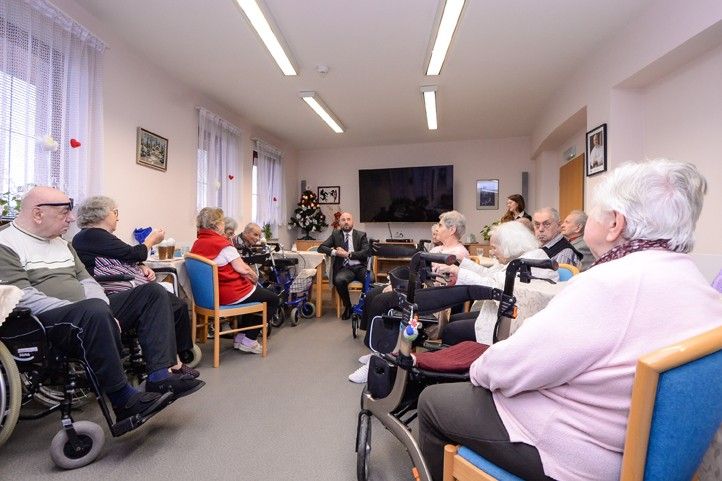 Spanilé jizdy členů Rady města Plzně (zdroj fotografií: město Plzeň) 251219_Spanile_jizdy_1