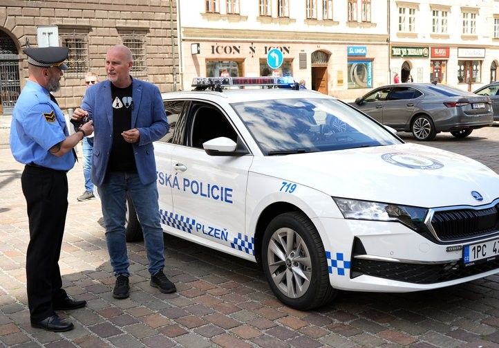 Nové vozidlo. Fotografie: archiv MP Plzeň 260619_Nove_Auto_Mestske_Policie