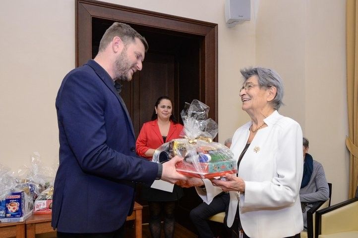 Oceňování na plzeňské radnici. Fotografie: M. Pecuch plavci_03